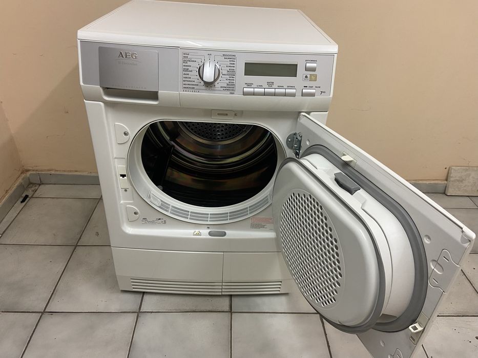 Сушилня AEG термопомпа