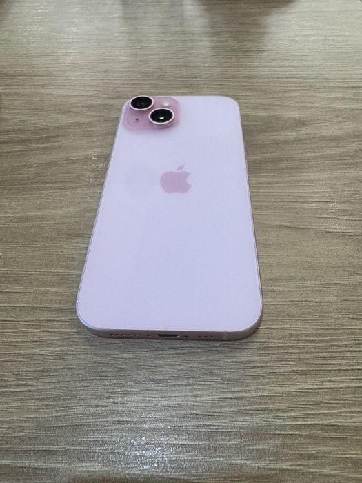 Iphone 15 roze 128gb liber de retea impecabil