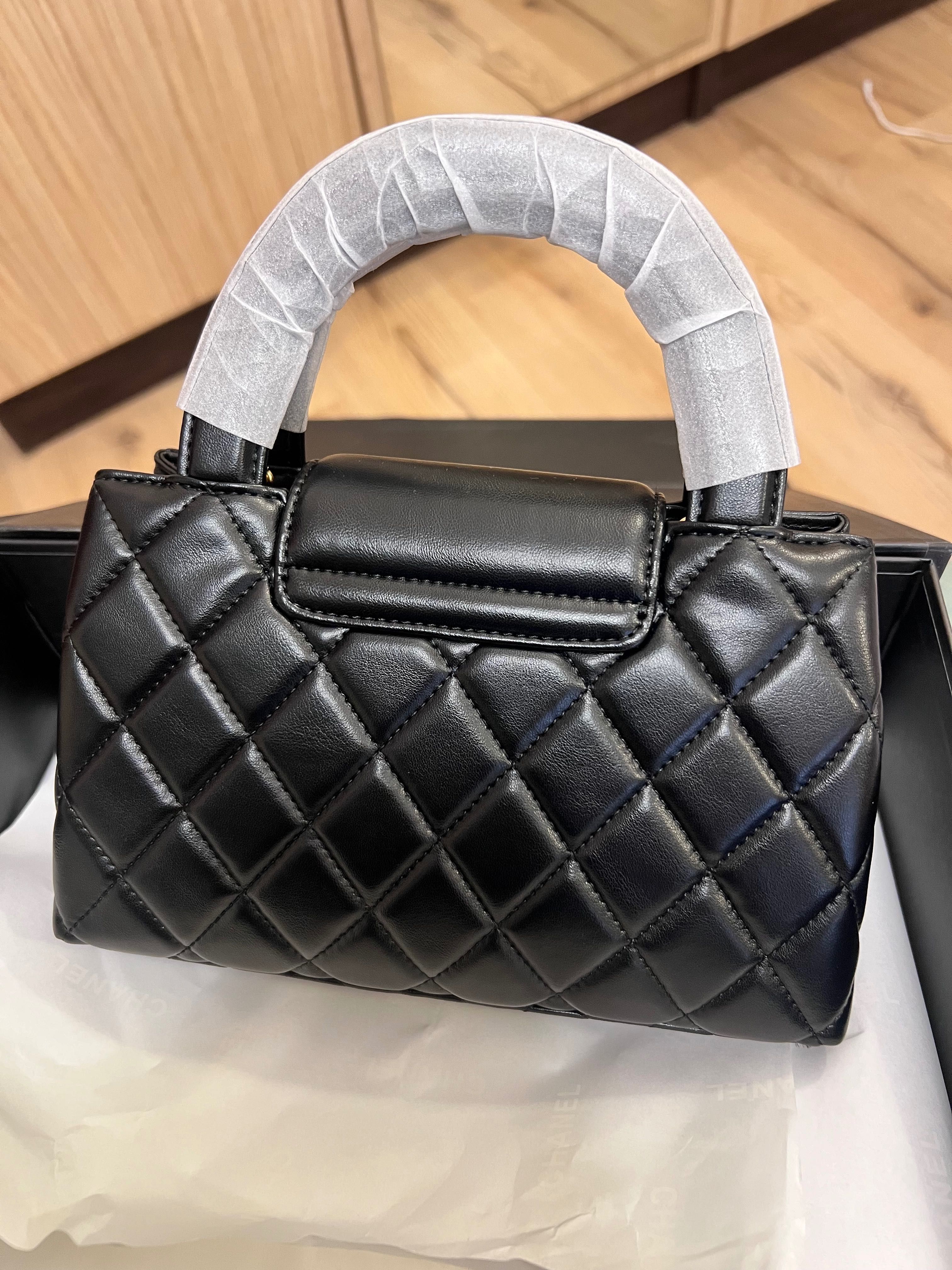 Кожена чанта chanel