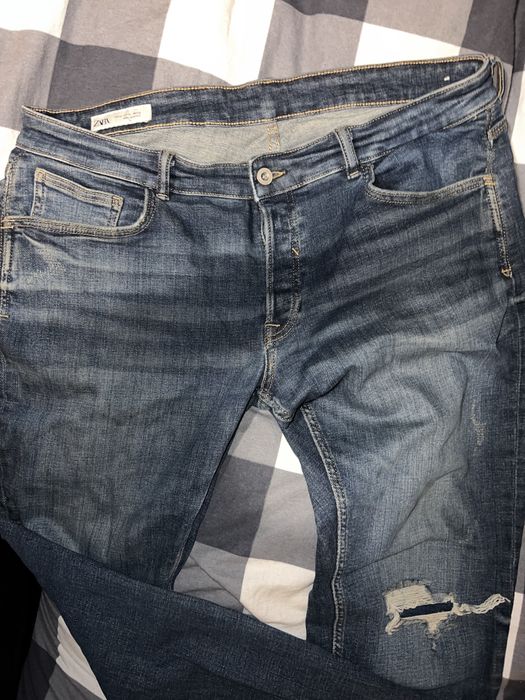 Дънки ZARA нови.