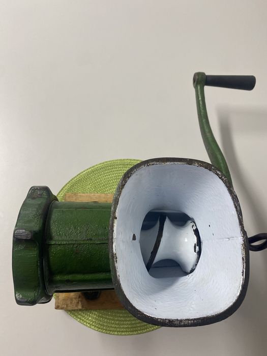 Masina tocat carne Flacara nr 32