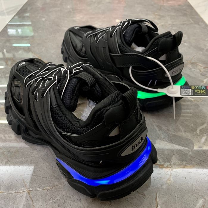 Balenciaga Track Triple S Runner LED светещи 41 42 43 до 45