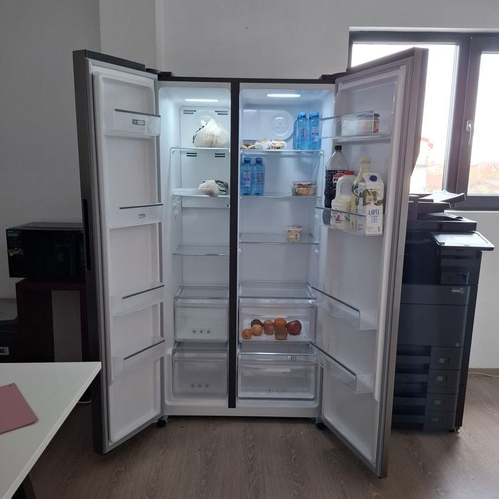 Frigider Beko Side by Side, No Frost