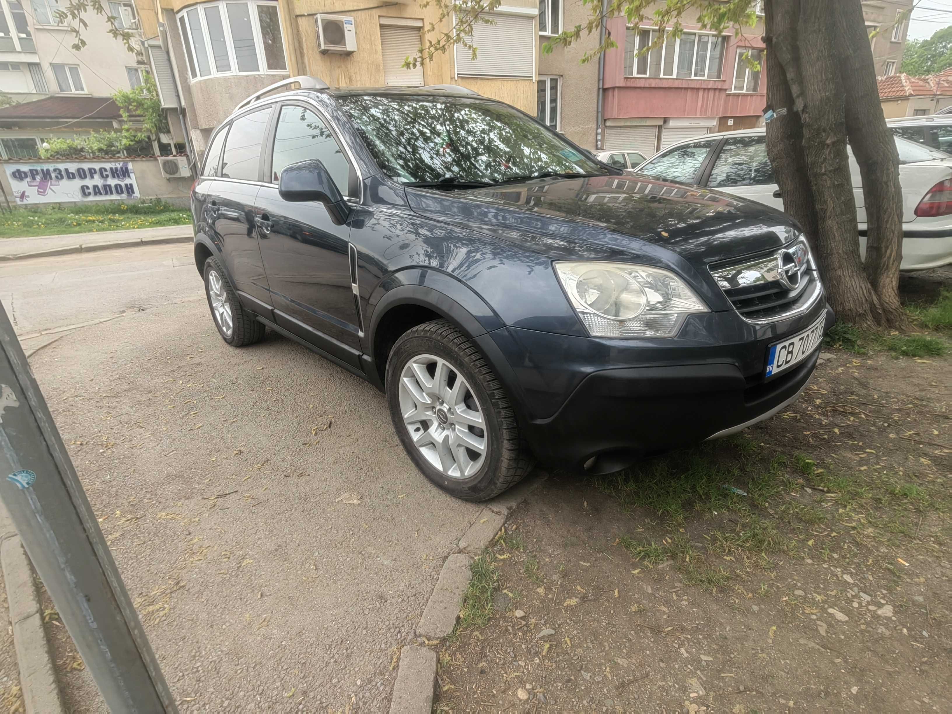 Кола под наем за бал, сватба или клип - Opel Antara последен модел