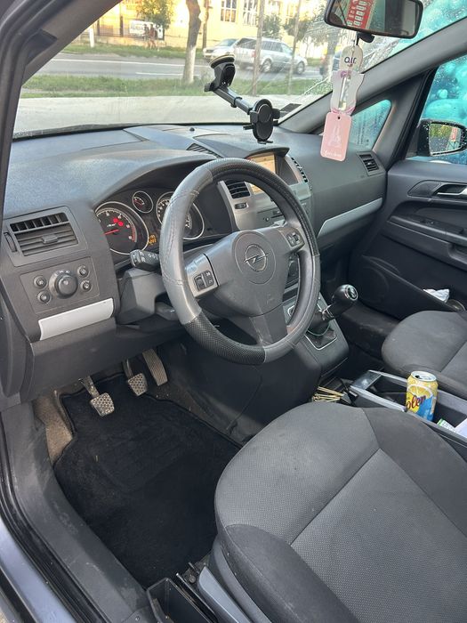 Opel zafira 1.9 cdti