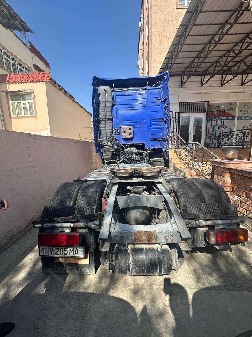 VOLVO FH 12 KO‘K SINIY 1998 йил