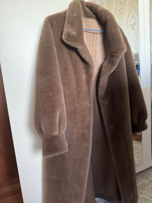 Искуственная шуба 50-52 размера