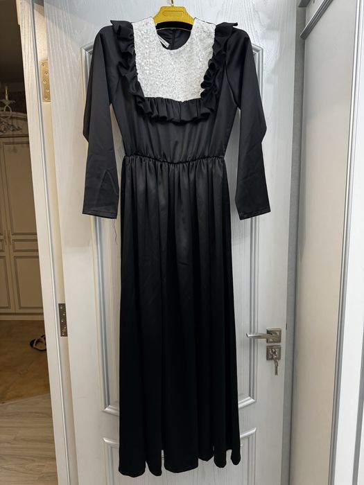 Ansambl koynela sotiladi