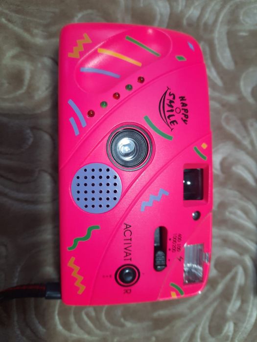 Aparat foto roz vintage