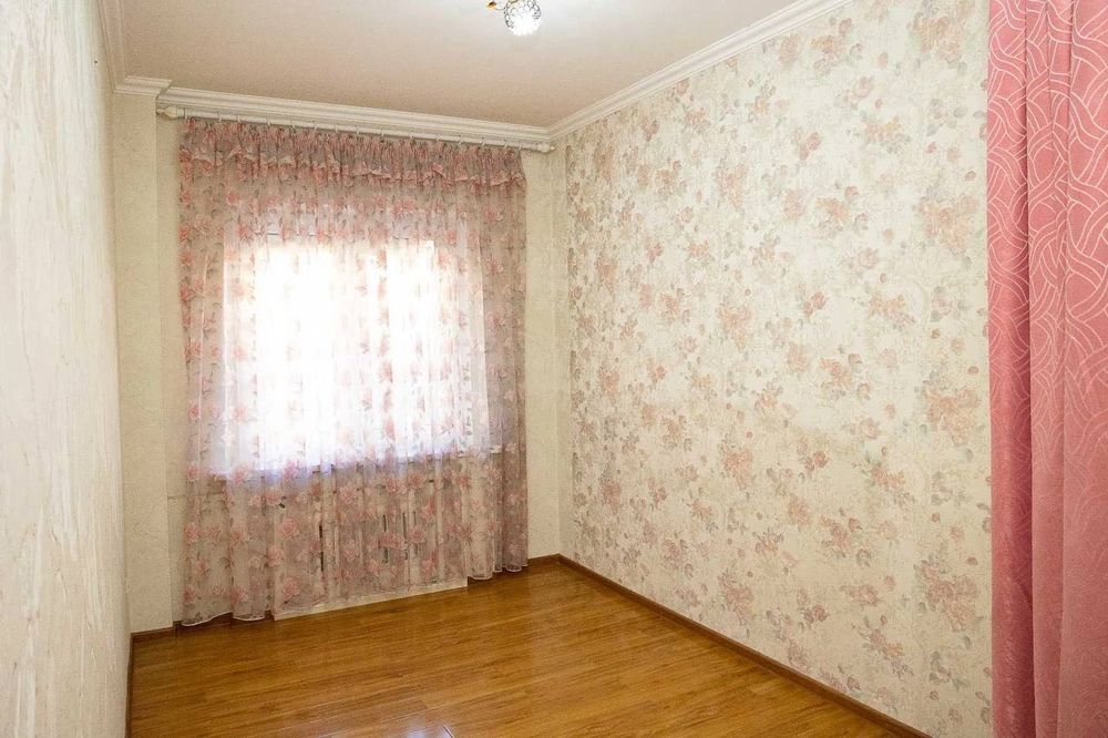 Квартира 5/2/5 
Юнусабад 15 квартал.
.
не торец