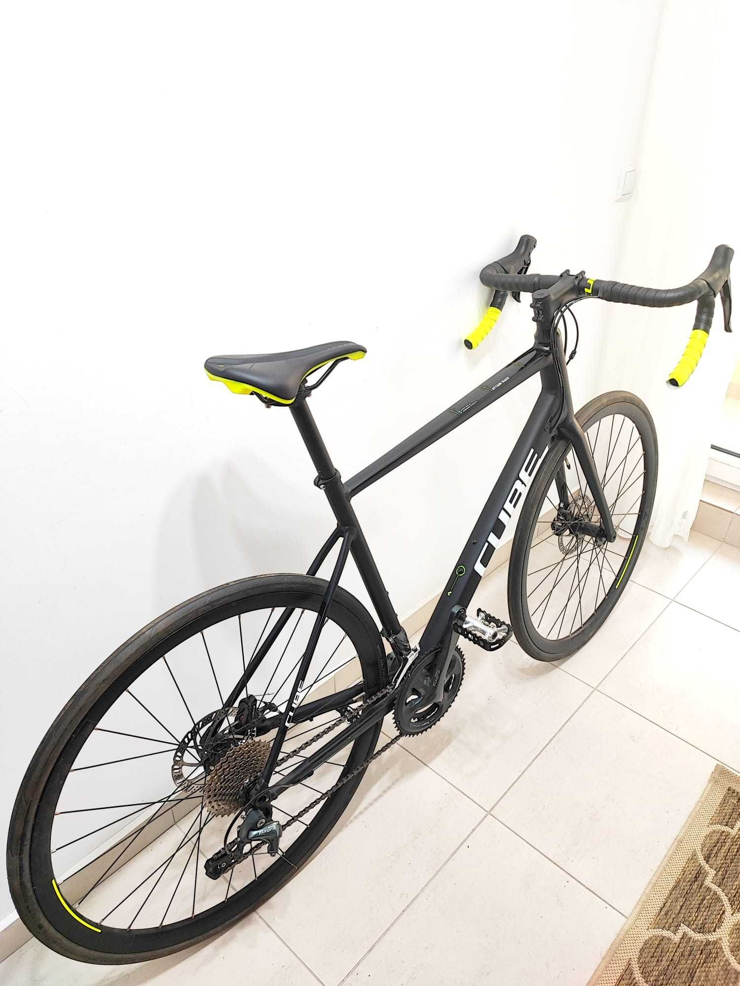 Bicicleta Cube Attain Race 2022 cadru-58cm