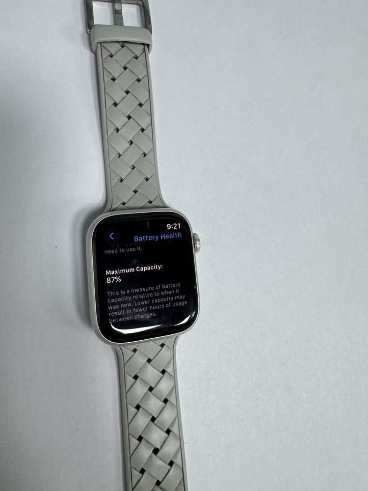 Apple watch series 8 45 mm Aluminum silver 32gb