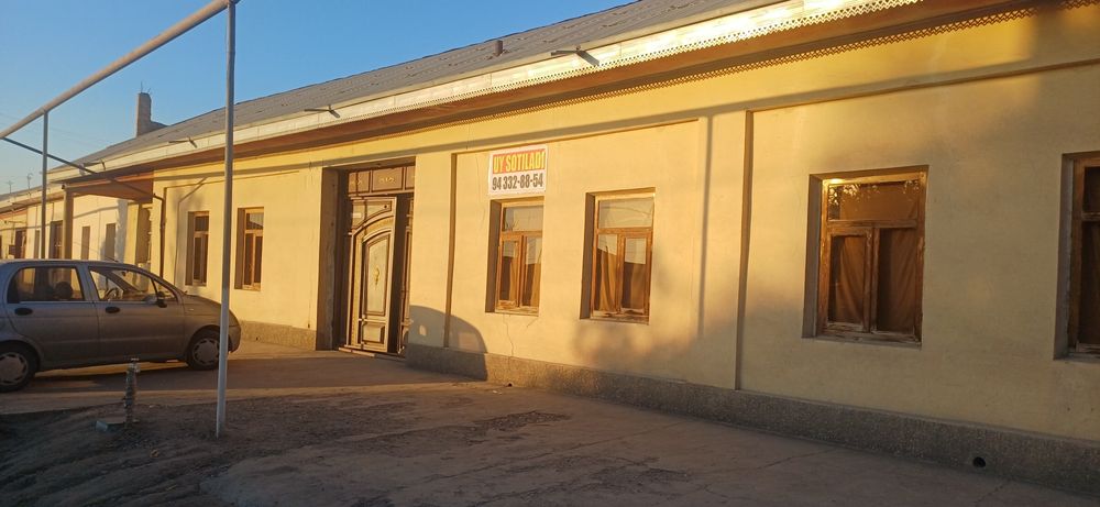 Йулни юзида ховли сотилади(чакалак йулида)