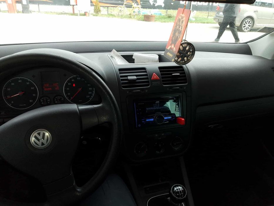 Vand golf 5 1.4 model fara turbina