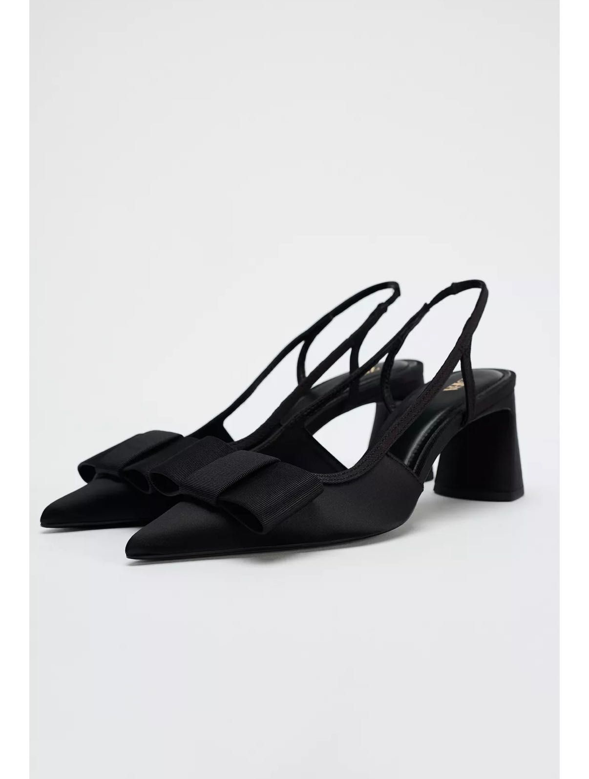 Нови обувки Zara