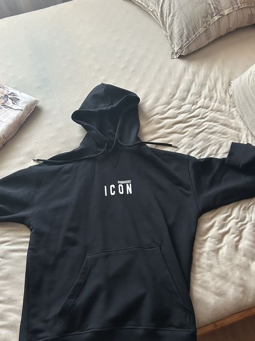 Продавам худи на DSQUARED…