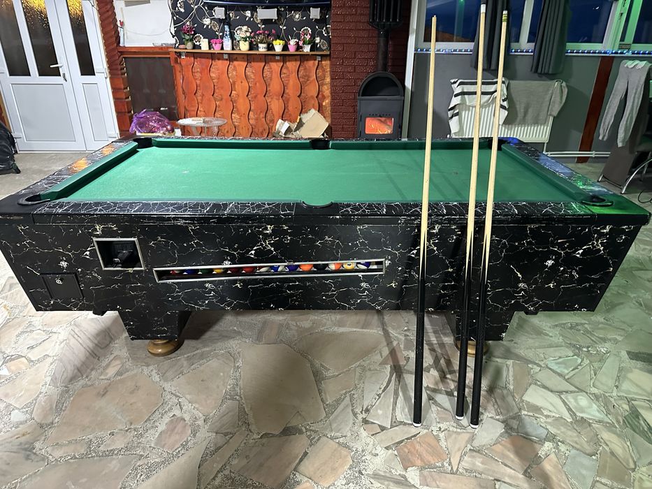Masă de biliard cu fise