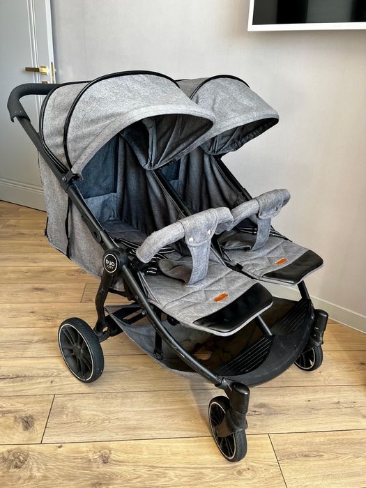 Продам коляску двойную