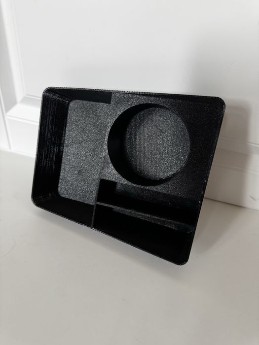 Organizator dacia spring cu suport de pahar