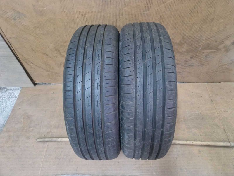 2 Goodyear R16 205/60
летни гуми
DOT4122