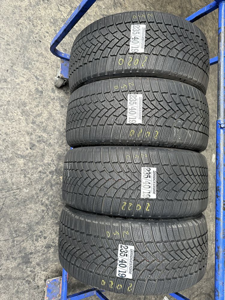 235/40/19 Bridgestone M+S