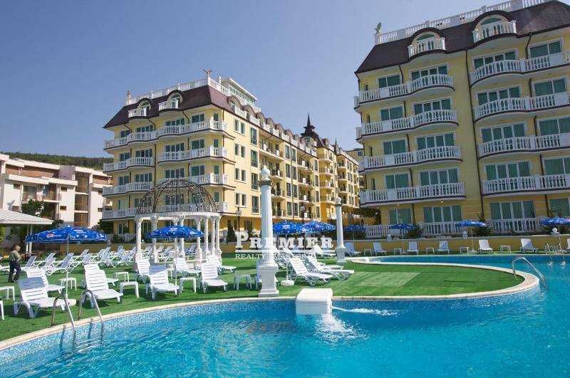 Продава се Двустаен апартамент в к.к. Елените - 60 кв.м за 1584 €/кв.м - Снимка #9