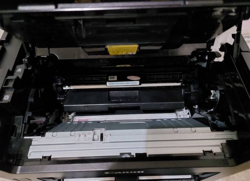 Продам принтер MF112