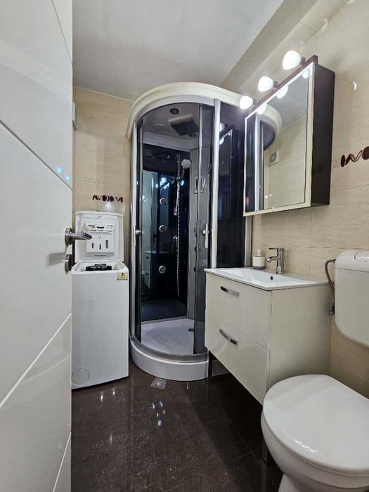 Inchiriez apartament 2 camere amenajat premium, zona Medicina