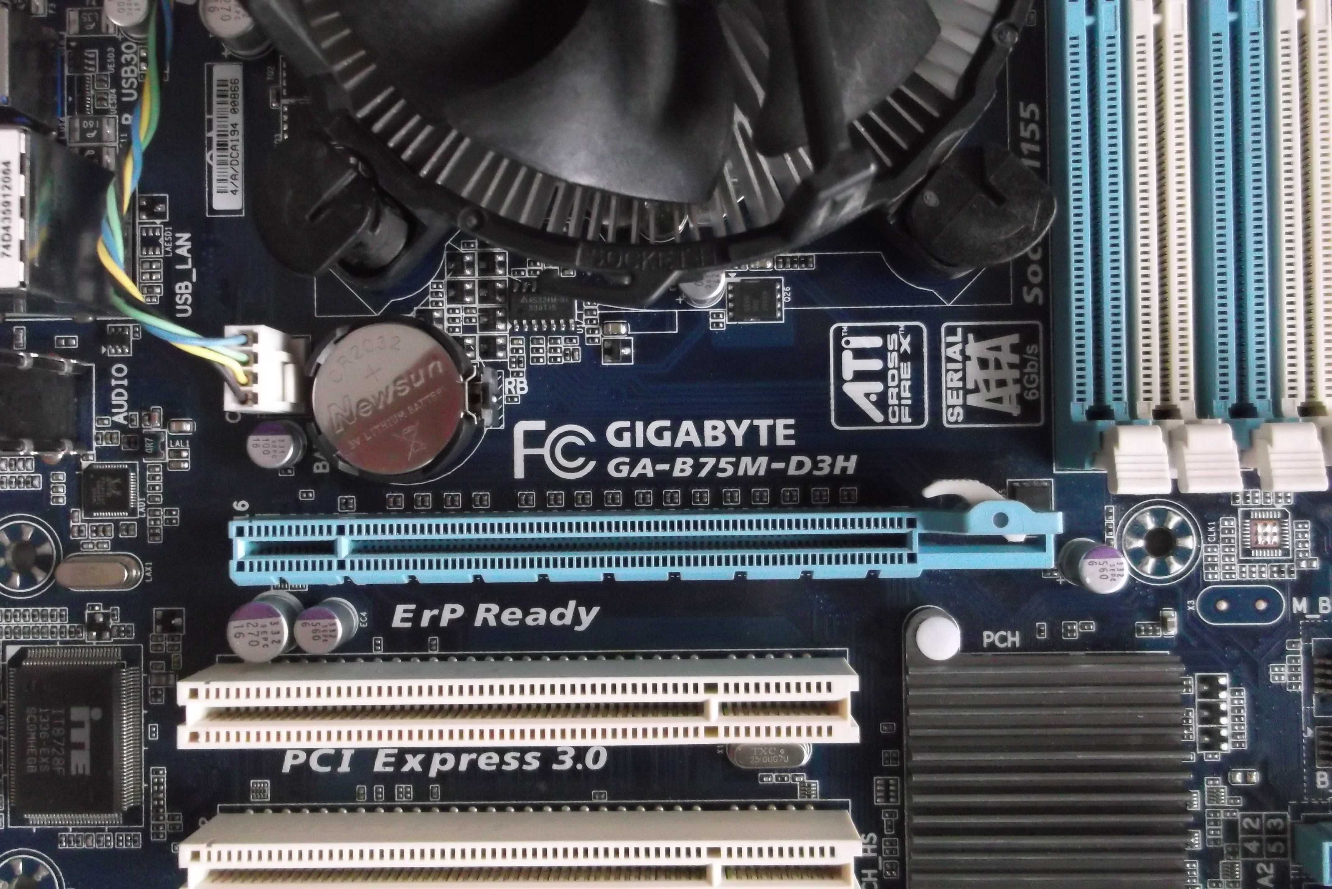 kit Gigabyte B75M-D3H + i3 3250 + 8gb ddr3 LGA 1155,cooler, shield