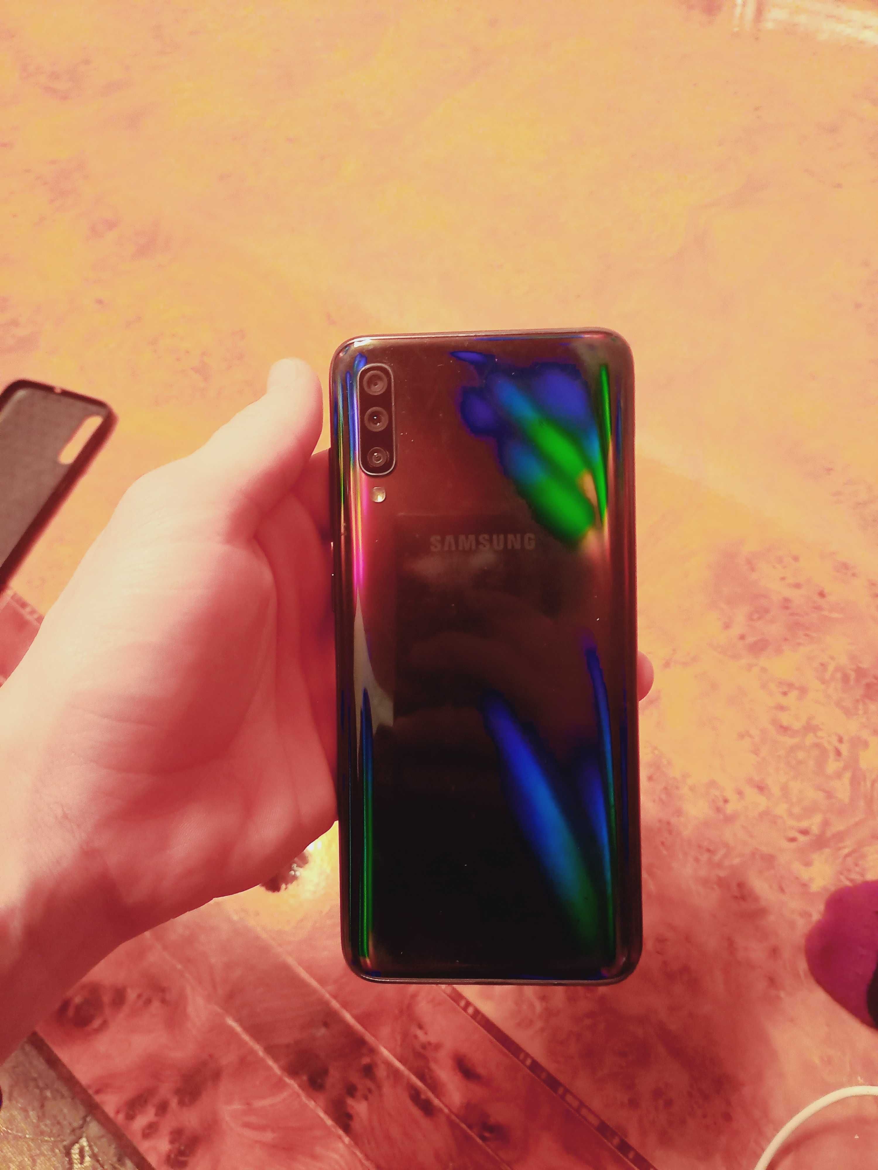 Samsung galaxy A70 128Gb