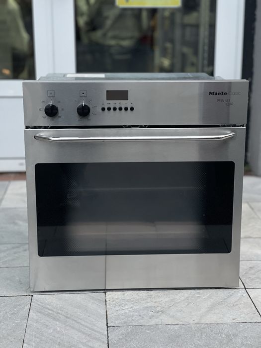 Фурна за вграждане Miele Classic TwinSet Clean H261B-KAT