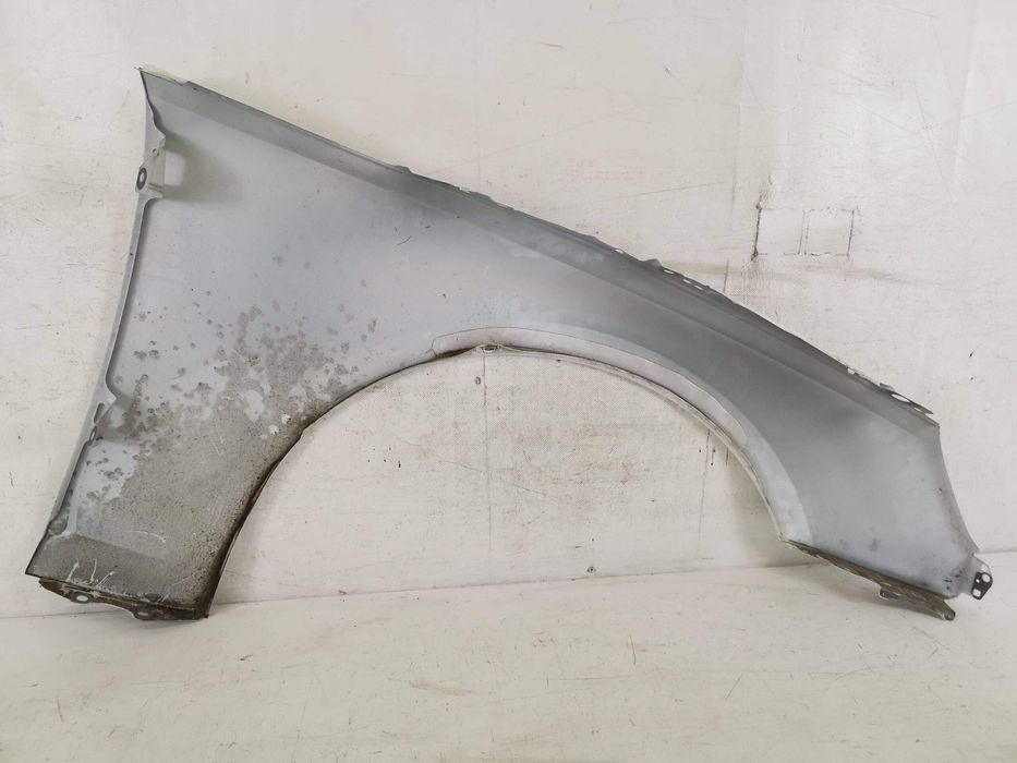 Ауди А4 Б9 / Audi A4 B9 [ - ] Оригинална лява предна арка в добро съст