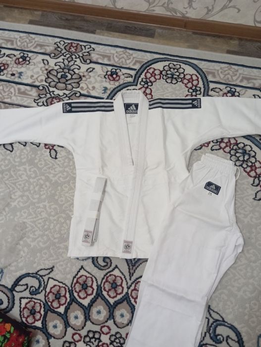 Judo kimanosi 2/150 narxi 300 ming