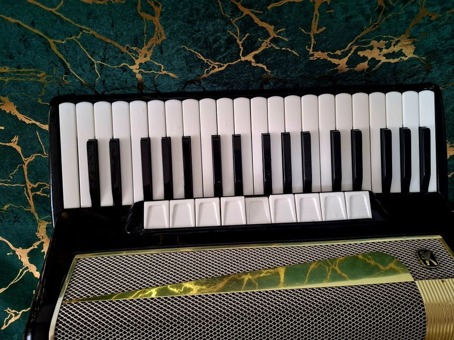 Acordeon Hohner Lucia IVP NEGOCIABIL