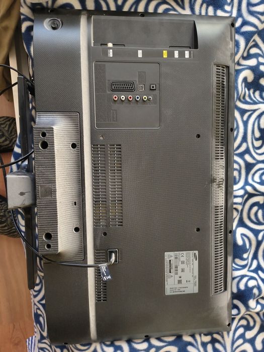 Samsung LT32E310 – Професионален 2-в-1 телевизор + монитор 32