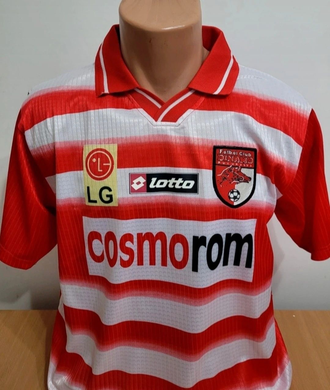 Tricou Dinamo Bucuresti de fotbal colectie cadou