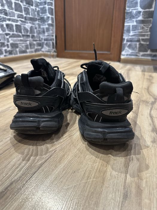 Balenciaga track 44 eu
