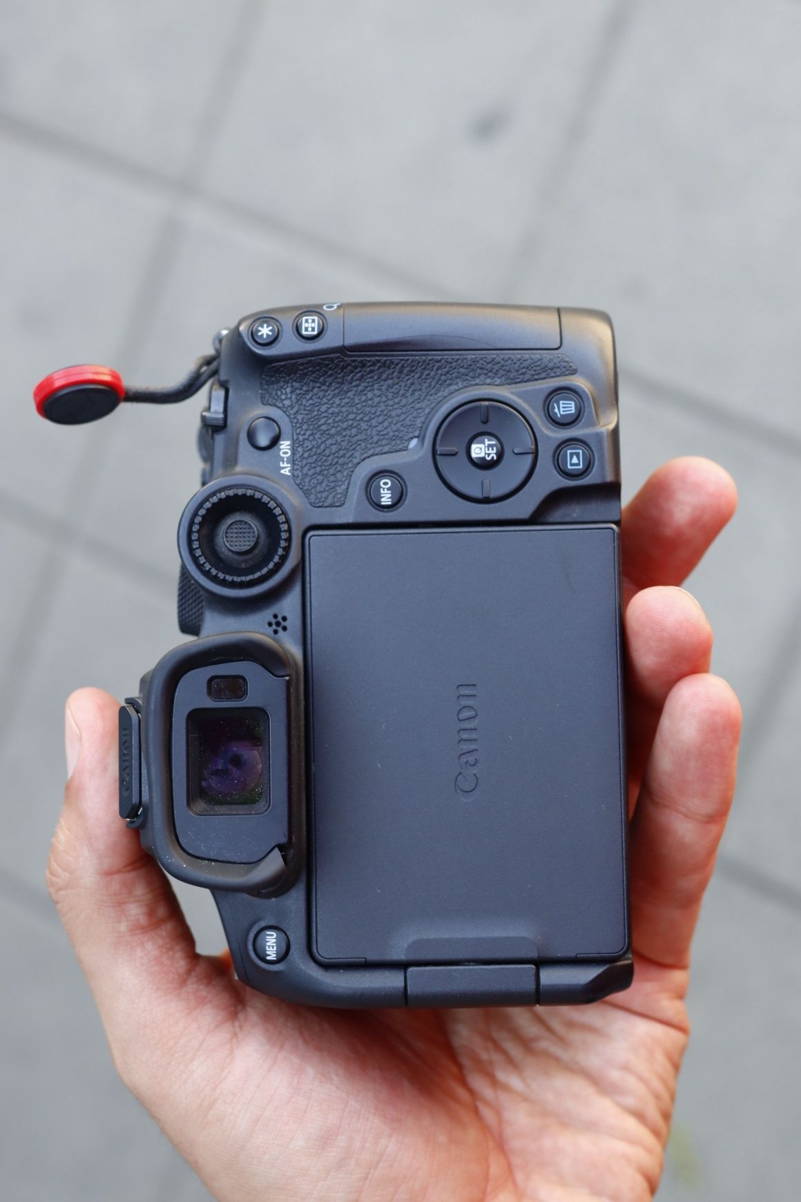 Фотоапарат Canon Eos R7