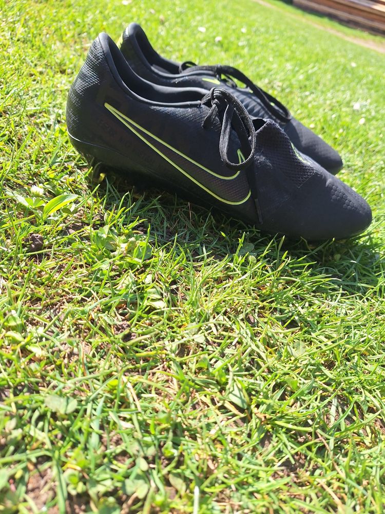 Ghete fotbal Nike Phantom VNM marimea 41