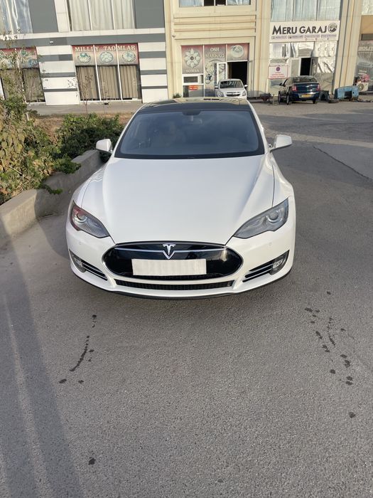 Tesla model s performance 85kw,plus