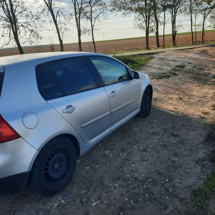 Golf 5 urgent se vinde