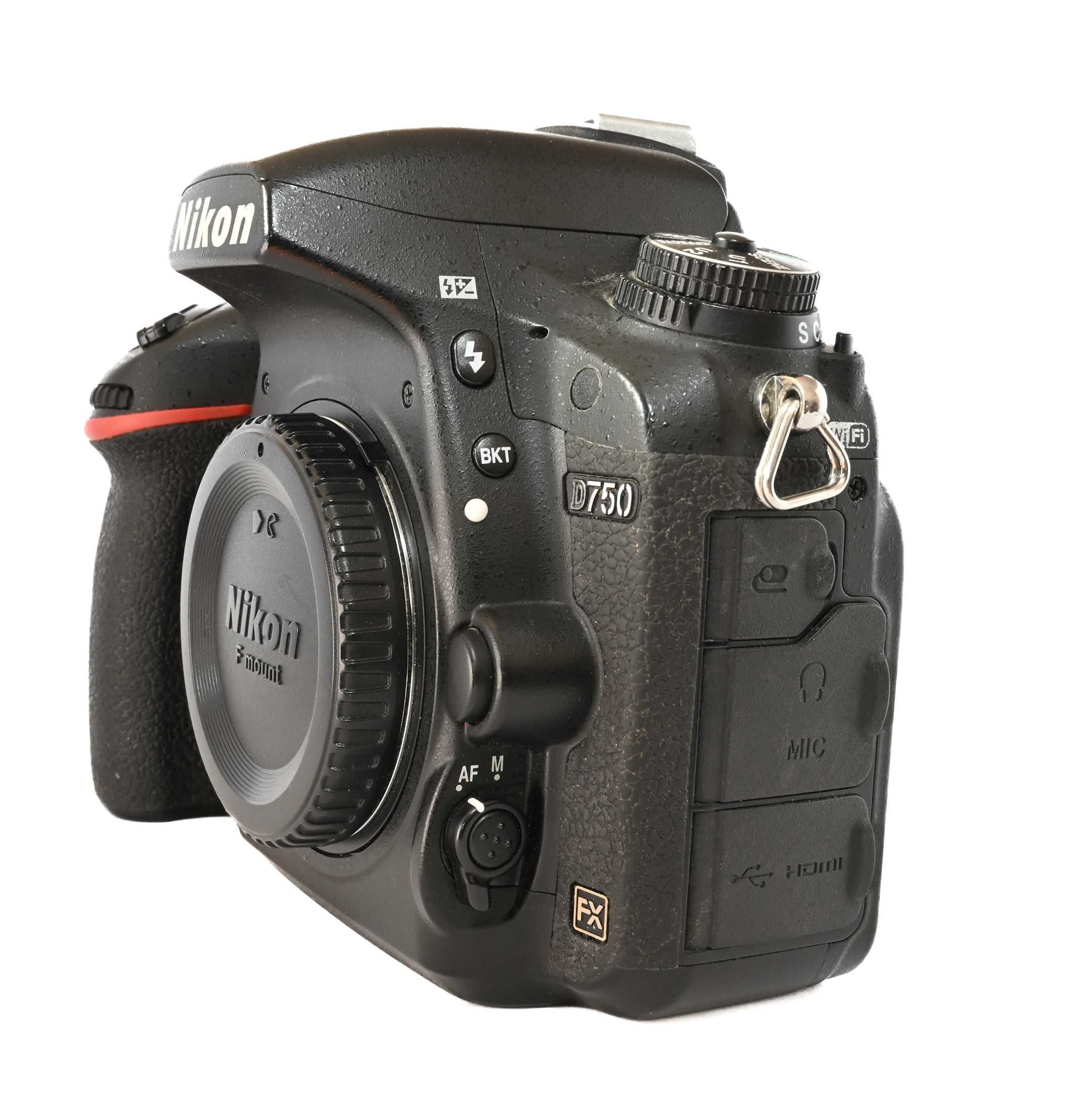 Vand DSLR full frame Nikon D750 cu obiectiv Nikon 24-85mm, f2.8-4