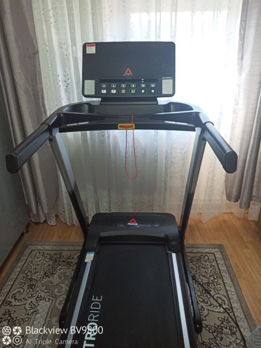 Bandă de alergare Reebok Astroride – stare excelentă!

Vând bandă de a