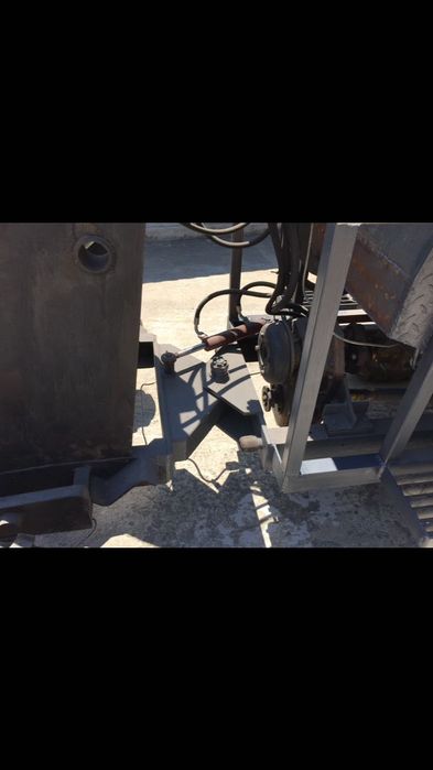 Челен товарач Гризли