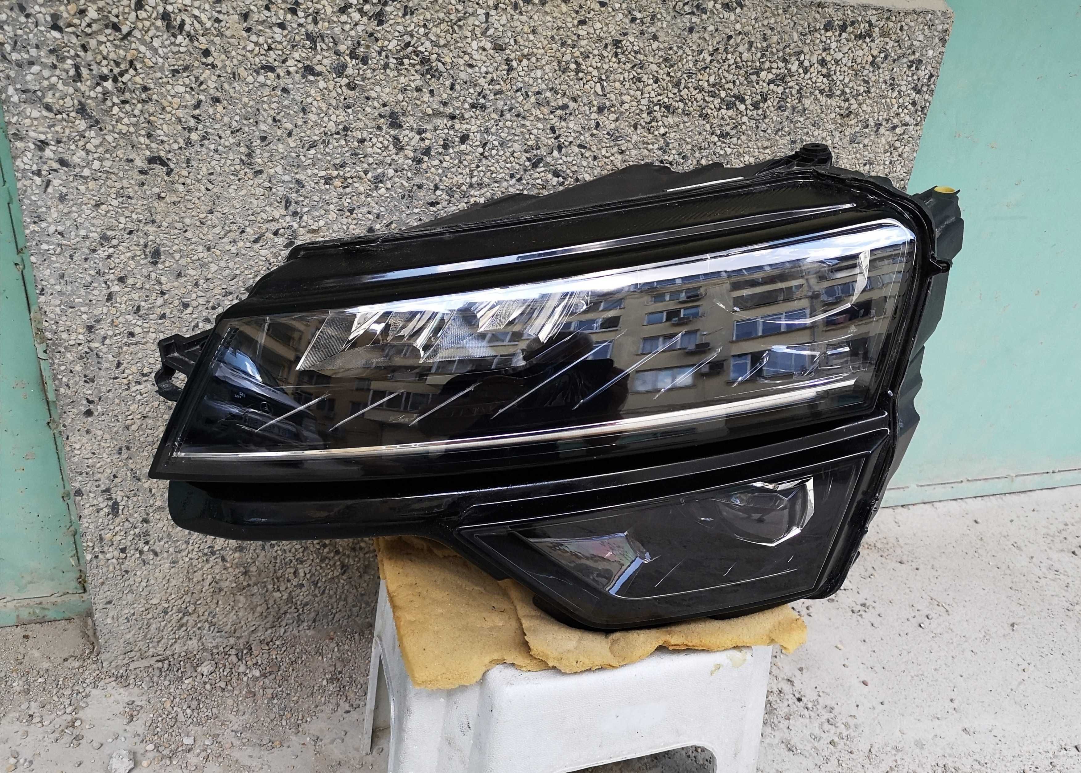 Оригинален фар Шкода Карок Skoda Karoq Full Led