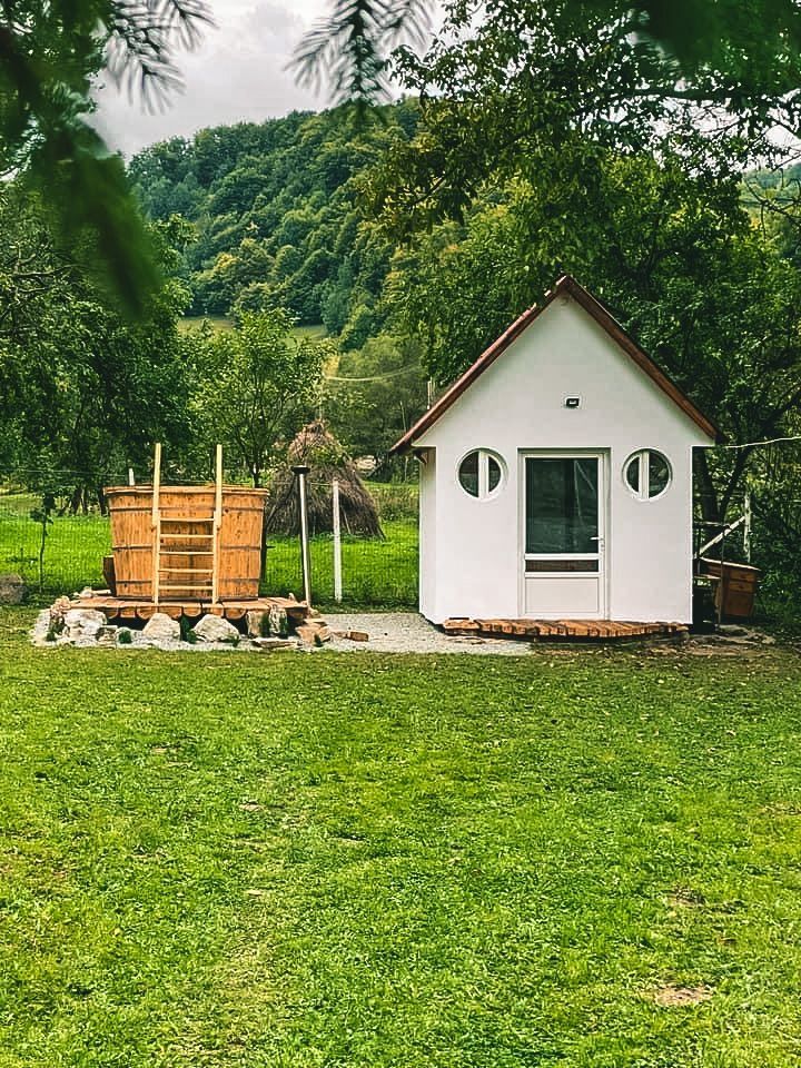 Cabană de vânzare în inima naturii, Valea Inzelului - Râmeț, Alba