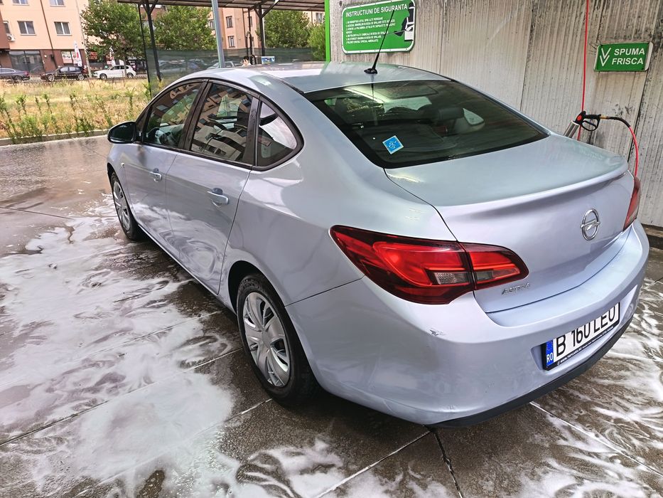 Vand sau Schimb Opel Astra J 2016