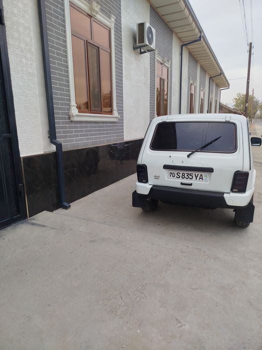 Нева сотилади холати аъло даражада