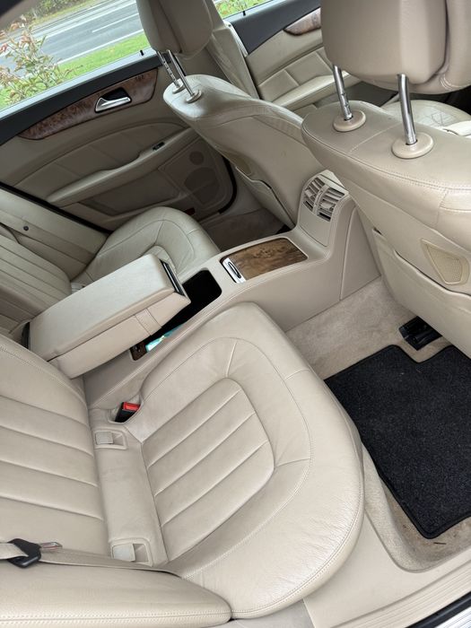 Vând Mercedes Cls w218