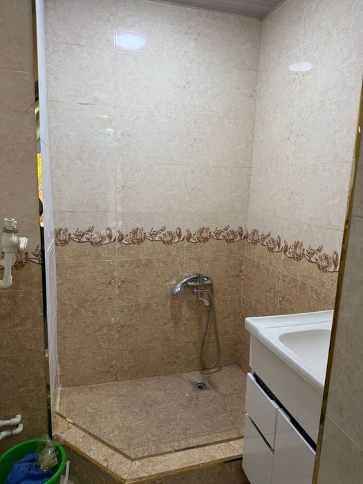 Продаю Офис на Дружба Народов  70м²